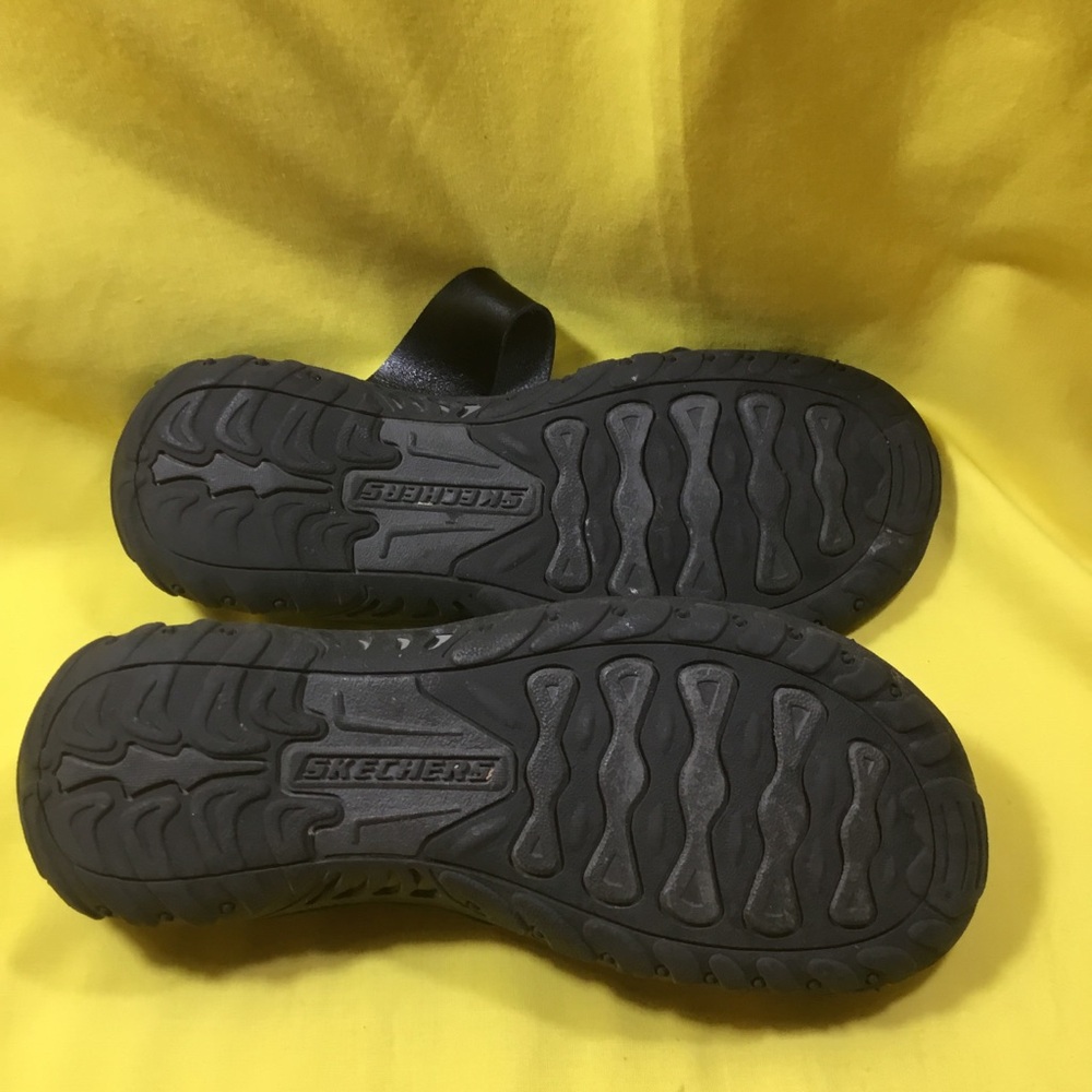 Skechers Women’s Black Strappy Buckle Sandals SZ 7 - Picture 10 of 15